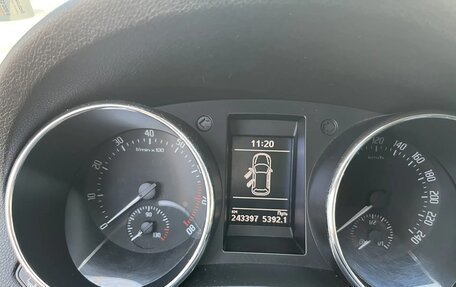 Skoda Yeti I рестайлинг, 2014 год, 1 200 000 рублей, 7 фотография