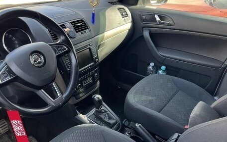 Skoda Yeti I рестайлинг, 2014 год, 1 200 000 рублей, 8 фотография