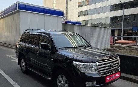 Toyota Land Cruiser 200, 2011 год, 2 700 000 рублей, 3 фотография