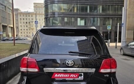 Toyota Land Cruiser 200, 2011 год, 2 700 000 рублей, 2 фотография