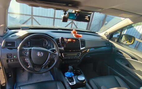 Honda Pilot III рестайлинг, 2018 год, 3 799 000 рублей, 5 фотография