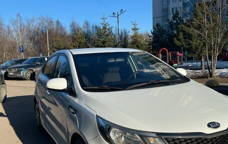 KIA Rio III рестайлинг, 2015 год, 790 000 рублей, 2 фотография