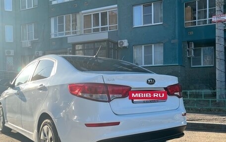 KIA Rio III рестайлинг, 2015 год, 790 000 рублей, 3 фотография