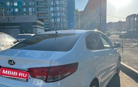 KIA Rio III рестайлинг, 2015 год, 790 000 рублей, 4 фотография