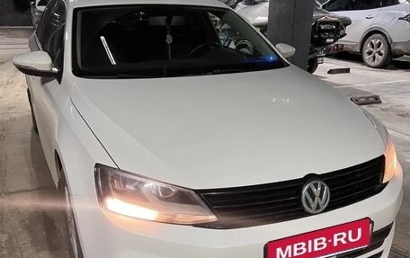 Volkswagen Jetta VI, 2015 год, 1 250 000 рублей, 27 фотография