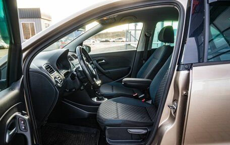 Volkswagen Polo VI (EU Market), 2019 год, 1 250 000 рублей, 12 фотография