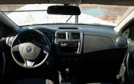 Renault Logan II, 2015 год, 895 000 рублей, 19 фотография