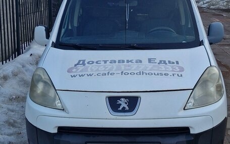 Peugeot Partner II рестайлинг 2, 2010 год, 385 000 рублей, 2 фотография