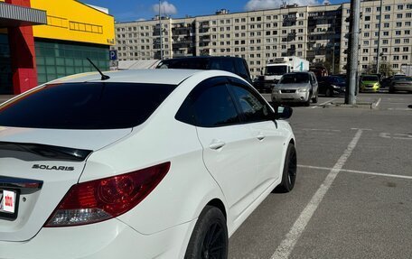 Hyundai Solaris II рестайлинг, 2012 год, 800 000 рублей, 6 фотография