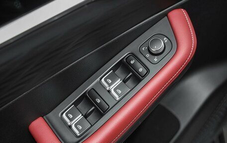 Geely Coolray I, 2024 год, 1 740 000 рублей, 11 фотография