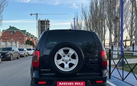 Chevrolet Niva I рестайлинг, 2010 год, 490 000 рублей, 5 фотография