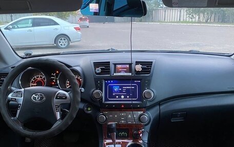 Toyota Highlander III, 2012 год, 2 449 000 рублей, 3 фотография