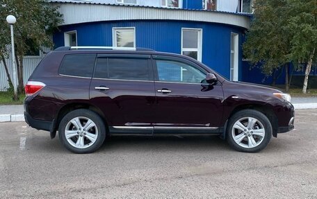 Toyota Highlander III, 2012 год, 2 449 000 рублей, 15 фотография