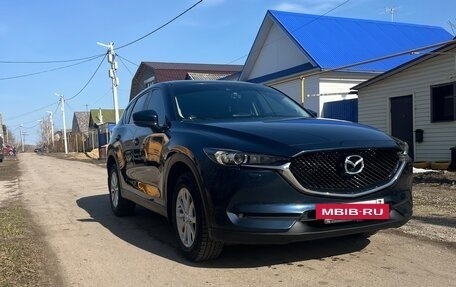 Mazda CX-5 II, 2017 год, 2 320 000 рублей, 2 фотография