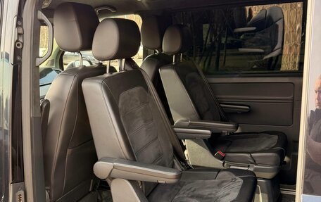 Volkswagen Multivan T6 рестайлинг, 2016 год, 4 000 000 рублей, 11 фотография