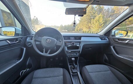 Skoda Rapid I, 2017 год, 1 000 000 рублей, 11 фотография