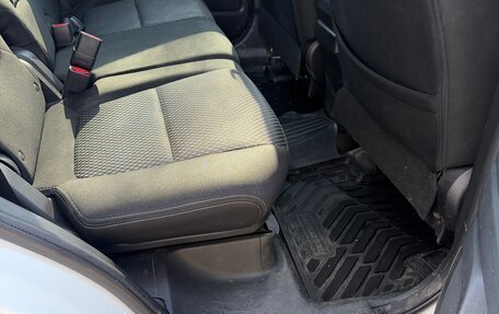 Mitsubishi Outlander III рестайлинг 3, 2018 год, 2 300 000 рублей, 14 фотография