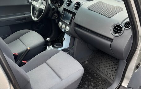 Mitsubishi Colt VI рестайлинг, 2004 год, 320 000 рублей, 8 фотография