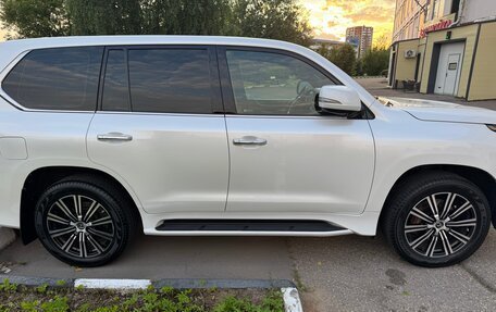 Lexus LX III, 2019 год, 7 650 000 рублей, 4 фотография