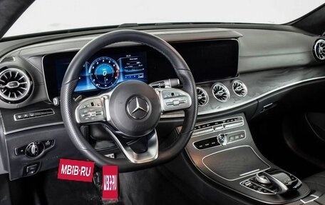 Mercedes-Benz E-Класс, 2018 год, 4 500 000 рублей, 7 фотография