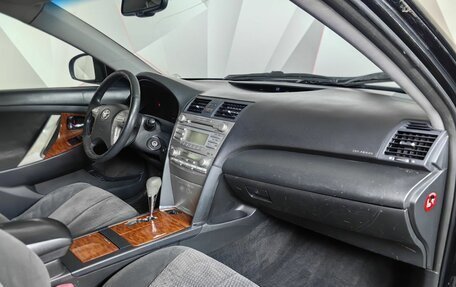 Toyota Camry, 2010 год, 619 000 рублей, 11 фотография