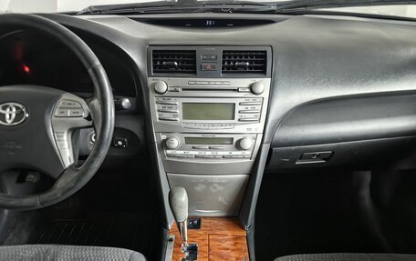 Toyota Camry, 2010 год, 619 000 рублей, 13 фотография