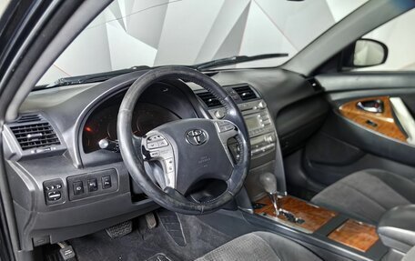 Toyota Camry, 2010 год, 619 000 рублей, 17 фотография