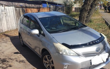 Toyota Prius Alpha I (ZVW40/41), 2011 год, 1 111 111 рублей, 3 фотография