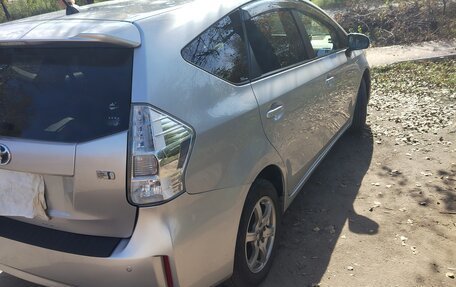 Toyota Prius Alpha I (ZVW40/41), 2011 год, 1 111 111 рублей, 5 фотография