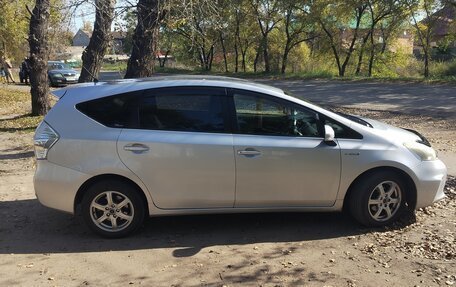 Toyota Prius Alpha I (ZVW40/41), 2011 год, 1 111 111 рублей, 4 фотография