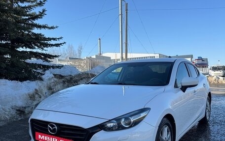 Mazda 3, 2017 год, 1 450 000 рублей, 2 фотография
