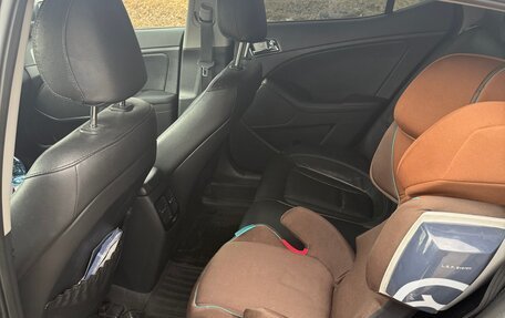 KIA K5 I рестайлинг, 2011 год, 1 000 000 рублей, 7 фотография