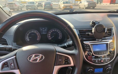 Hyundai Solaris II рестайлинг, 2012 год, 850 000 рублей, 6 фотография