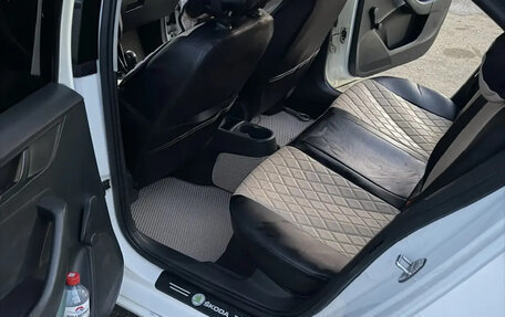 Skoda Rapid I, 2015 год, 670 000 рублей, 9 фотография