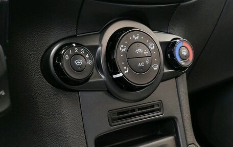 Ford Fiesta, 2015 год, 849 000 рублей, 17 фотография