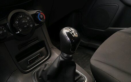 Ford Fiesta, 2015 год, 849 000 рублей, 16 фотография