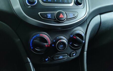 Hyundai Solaris II рестайлинг, 2016 год, 1 064 000 рублей, 15 фотография