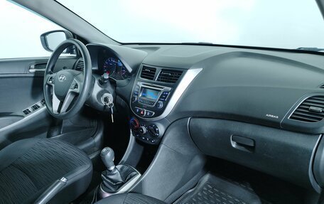 Hyundai Solaris II рестайлинг, 2016 год, 1 064 000 рублей, 19 фотография