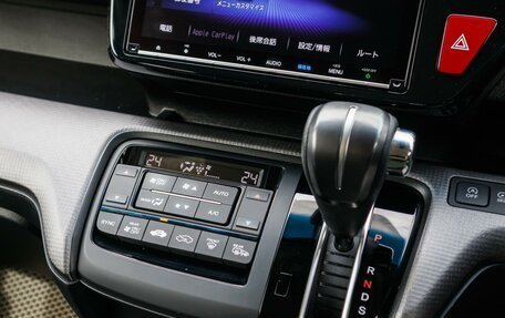 Honda Stepwgn IV, 2020 год, 2 700 000 рублей, 21 фотография