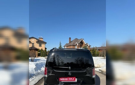 Mercedes-Benz V-Класс, 2024 год, 18 000 000 рублей, 4 фотография