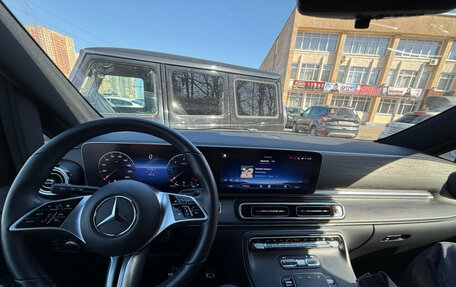 Mercedes-Benz V-Класс, 2024 год, 18 000 000 рублей, 14 фотография