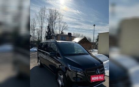 Mercedes-Benz V-Класс, 2024 год, 18 000 000 рублей, 2 фотография