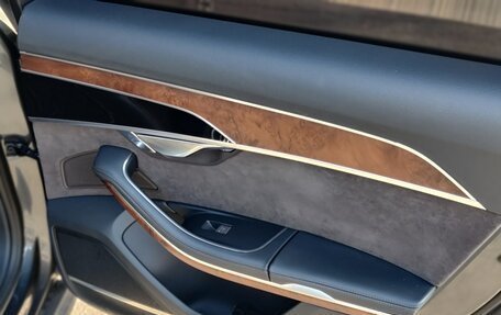 Audi A8, 2019 год, 4 894 000 рублей, 15 фотография