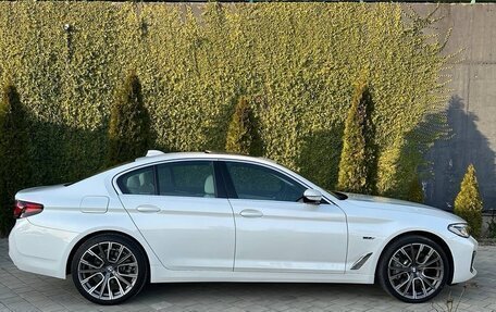 BMW 5 серия, 2021 год, 5 000 000 рублей, 5 фотография