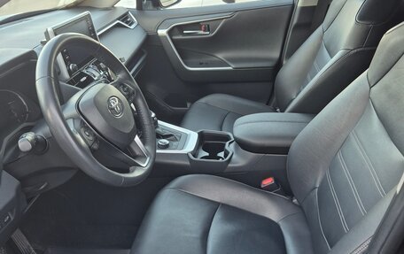 Toyota RAV4, 2020 год, 3 850 000 рублей, 6 фотография