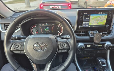 Toyota RAV4, 2020 год, 3 850 000 рублей, 14 фотография