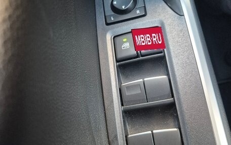 Toyota RAV4, 2020 год, 3 850 000 рублей, 17 фотография