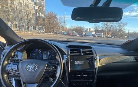 Toyota Camry, 2016 год, 1 830 000 рублей, 10 фотография