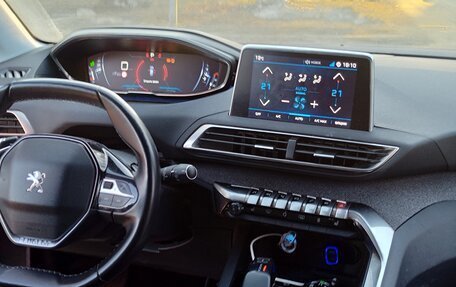 Peugeot 3008 II, 2017 год, 1 800 000 рублей, 9 фотография