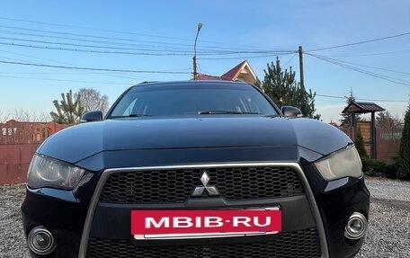 Mitsubishi Outlander III рестайлинг 3, 2012 год, 1 000 000 рублей, 3 фотография